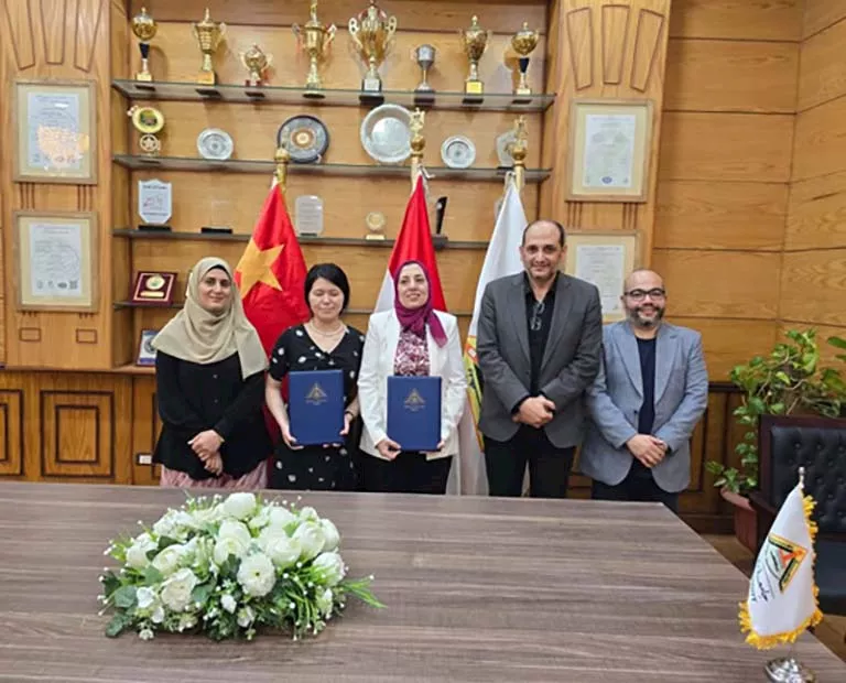 بروتوكول تعاون بين جامعة بنها والمركز الصيني لتبادل اللغة (2)