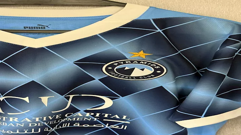 بيراميدز يضع نجمة أفريقيا على قميصه